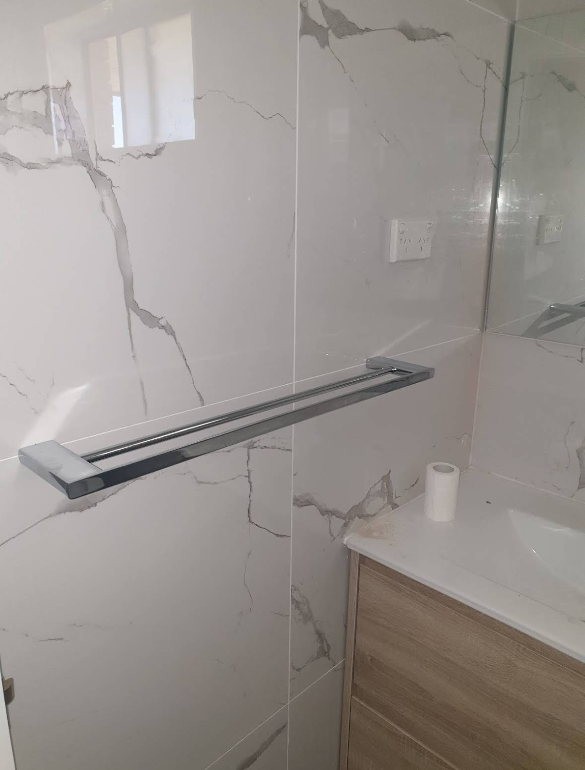 Bathroom Tiling & Fit-out