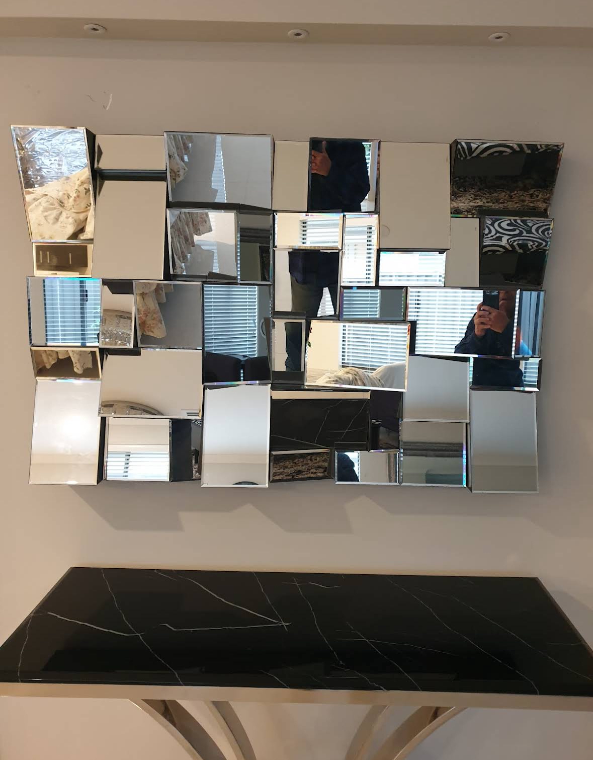 Feature Mirror Mount